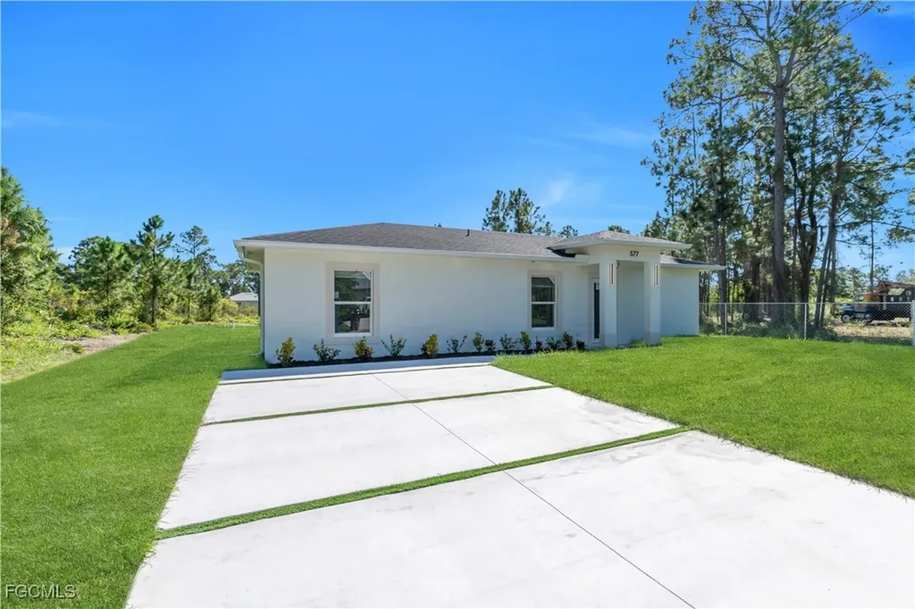 577 Aspen Avenue S Lehigh Acres FL 33974