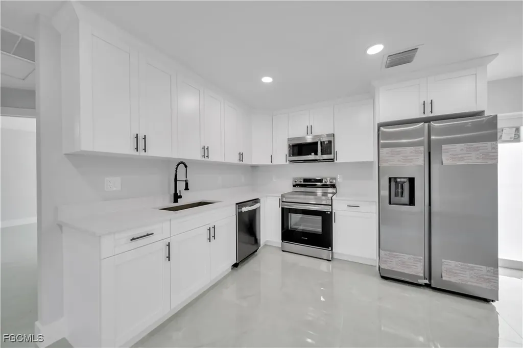 577 Aspen Avenue S Lehigh Acres FL 33974