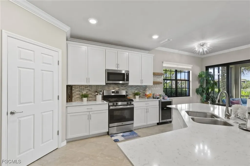 2149 Frangipani Circle Naples FL 34120