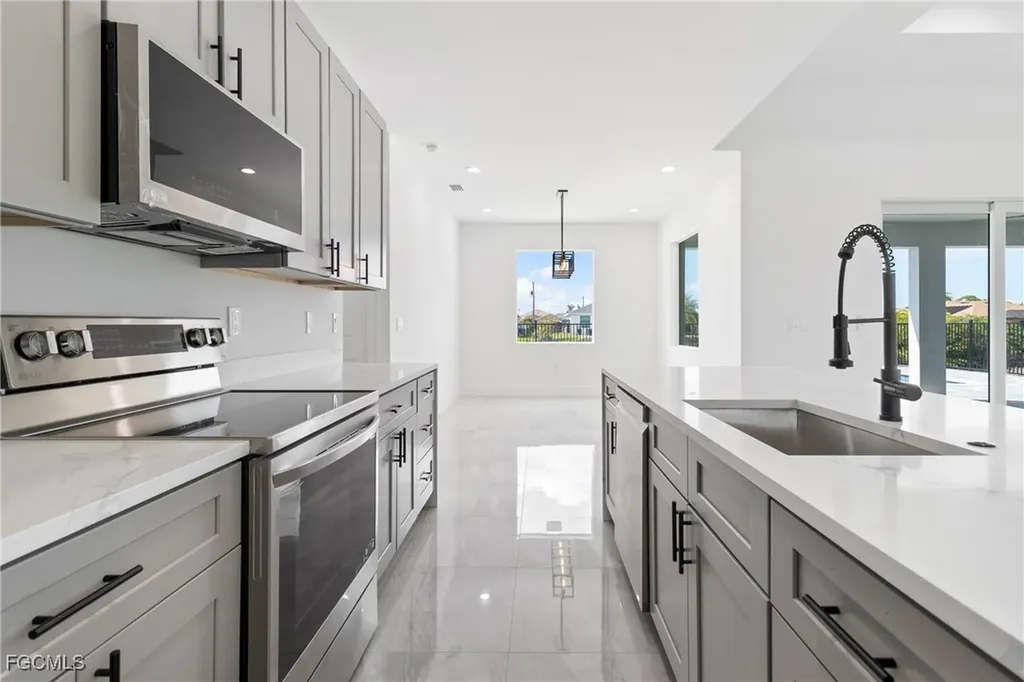 1336 NW 13th Place Cape Coral FL 33993