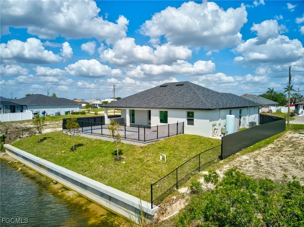 1336 NW 13th Place Cape Coral FL 33993