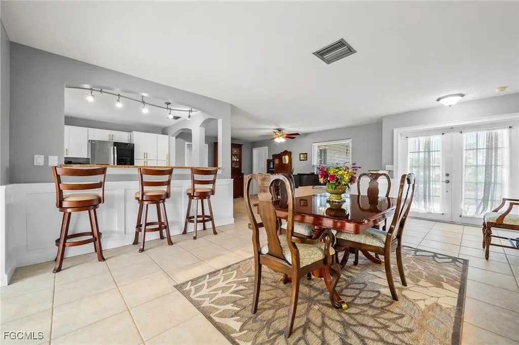 4910 Sorrento Court Cape Coral FL 33904