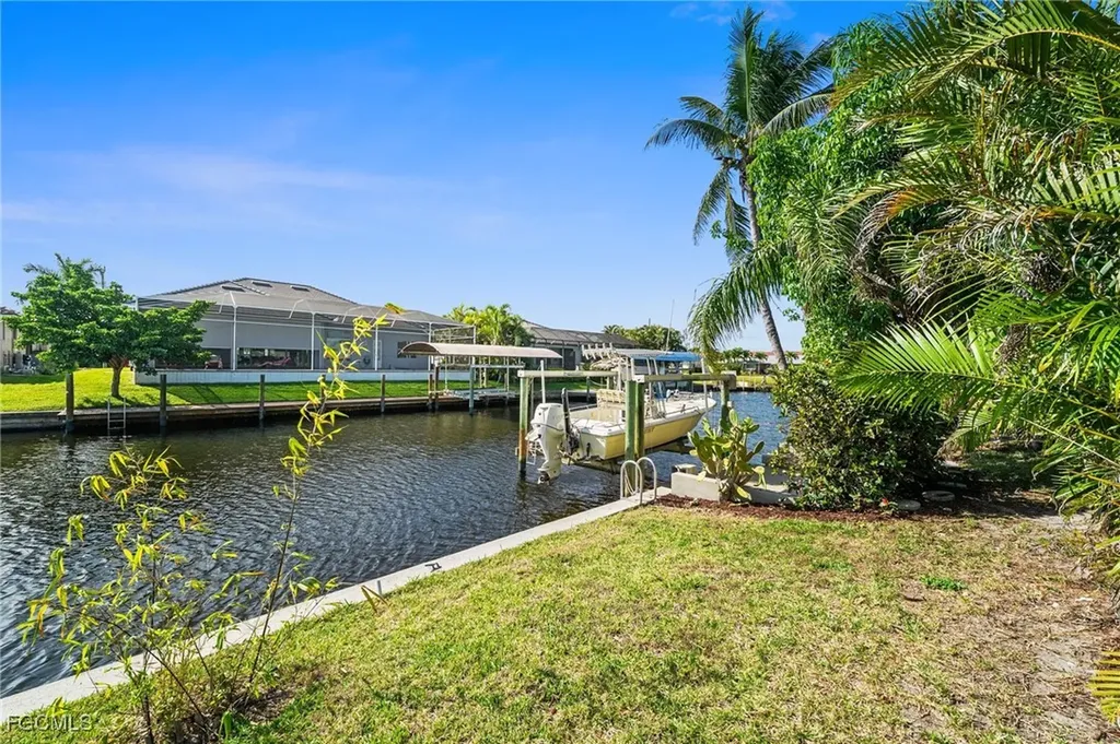 4910 Sorrento Court Cape Coral FL 33904