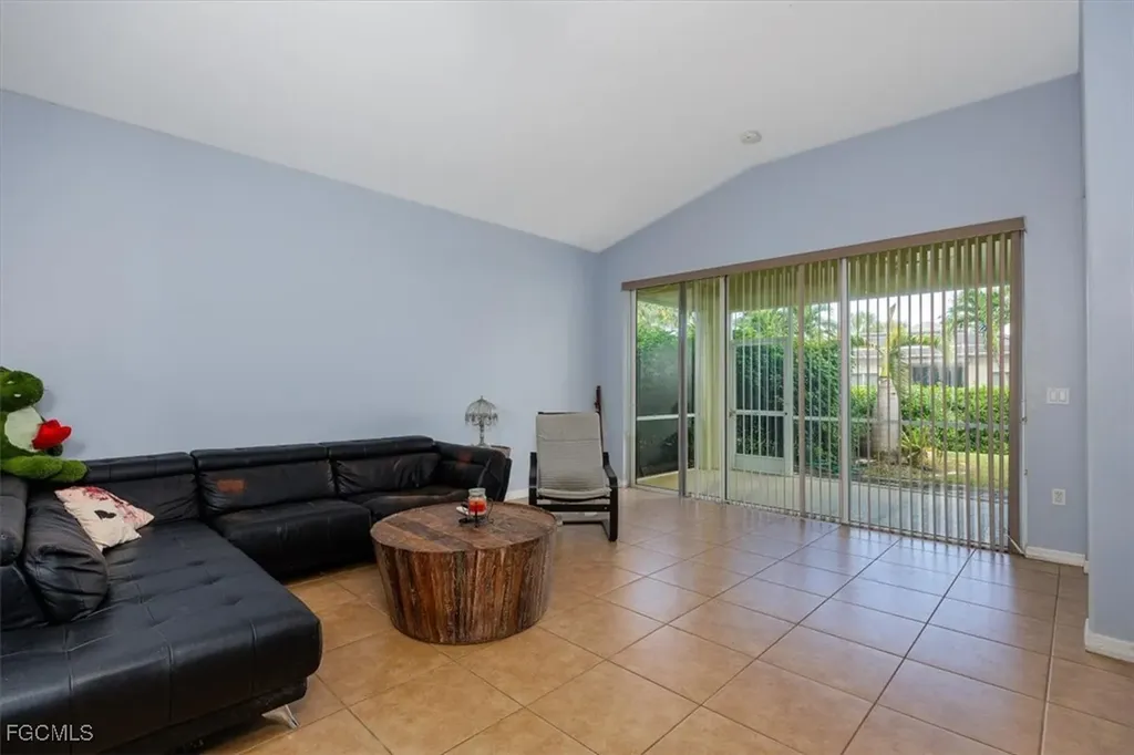 2461 Sutherland Court Cape Coral FL 33991