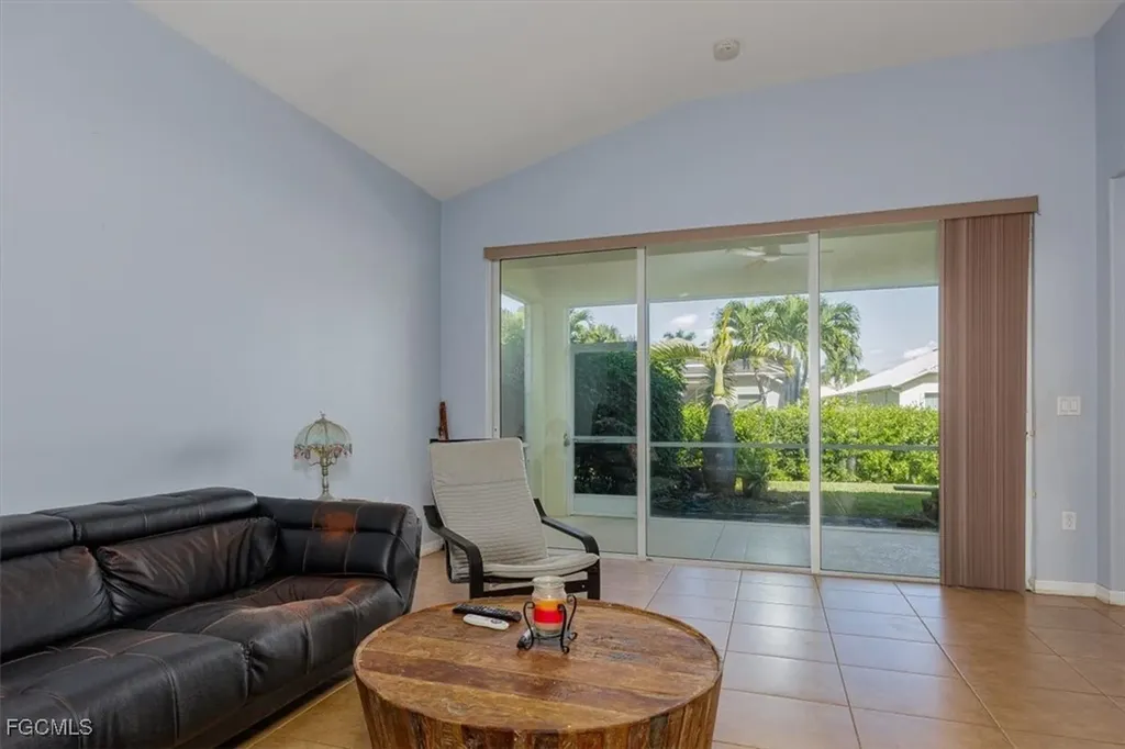 2461 Sutherland Court Cape Coral FL 33991