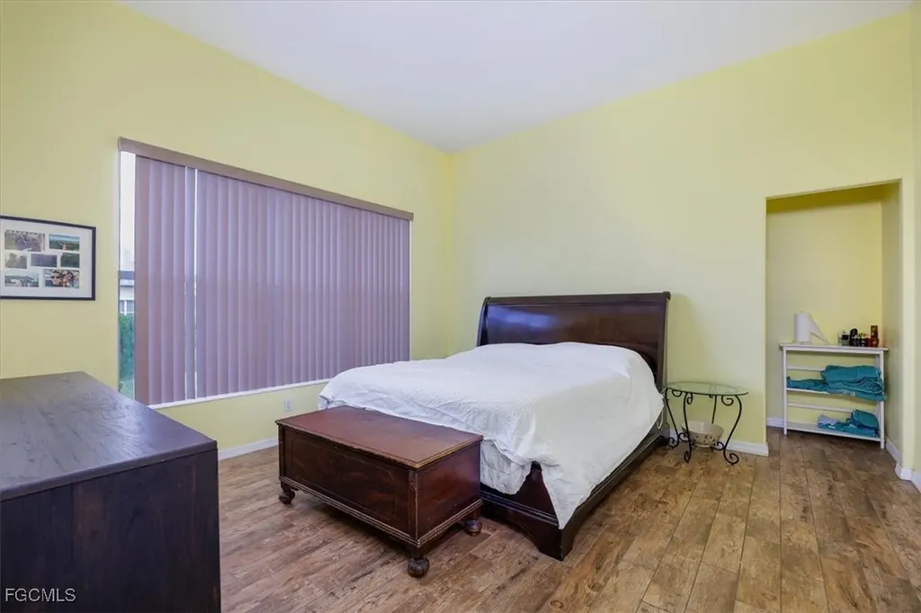 2461 Sutherland Court Cape Coral FL 33991