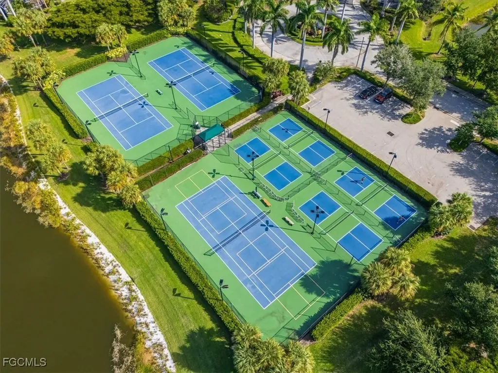 2461 Sutherland Court Cape Coral FL 33991