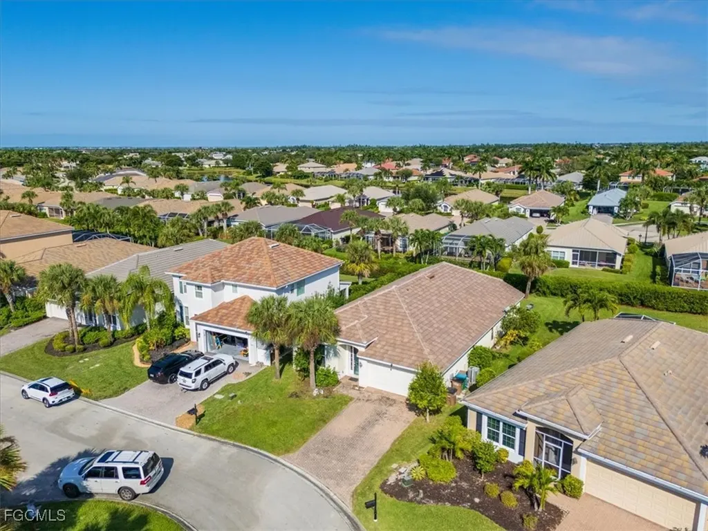 2461 Sutherland Court Cape Coral FL 33991