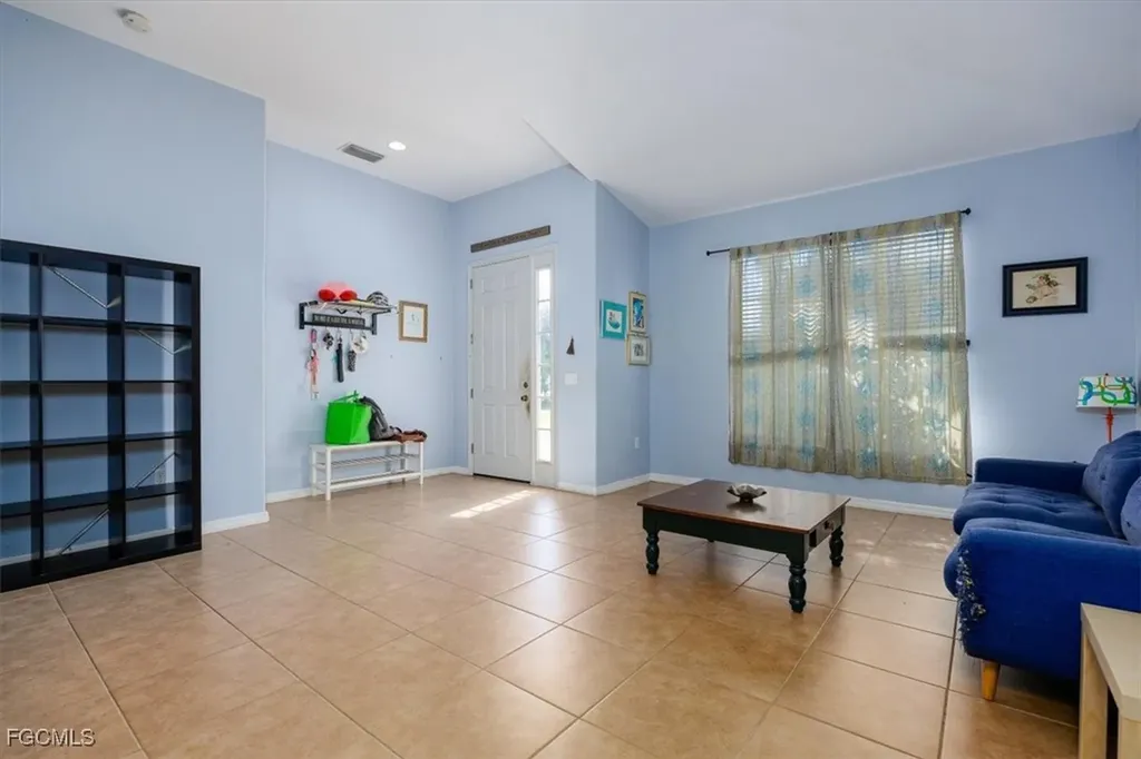 2461 Sutherland Court Cape Coral FL 33991