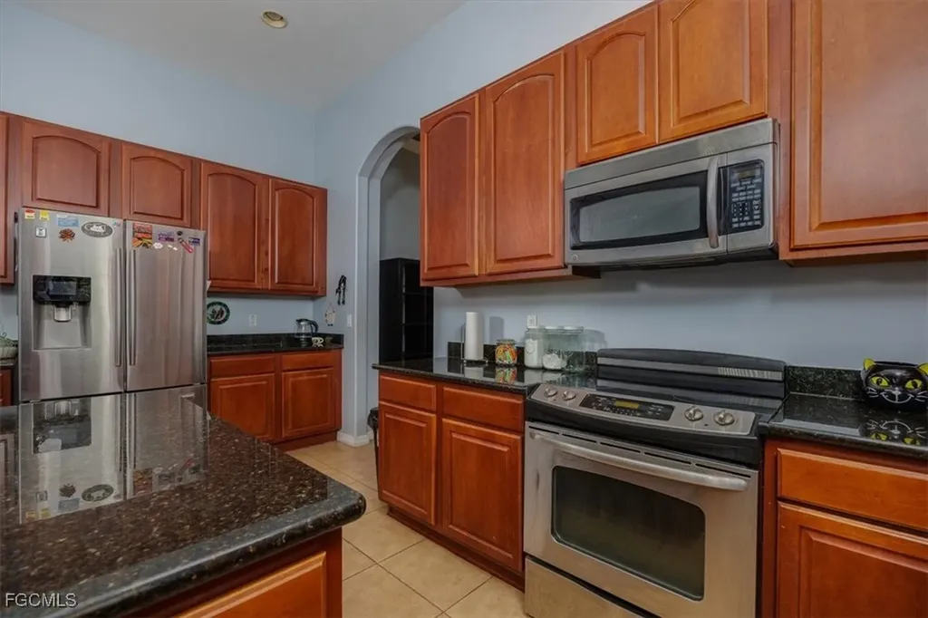 2461 Sutherland Court Cape Coral FL 33991