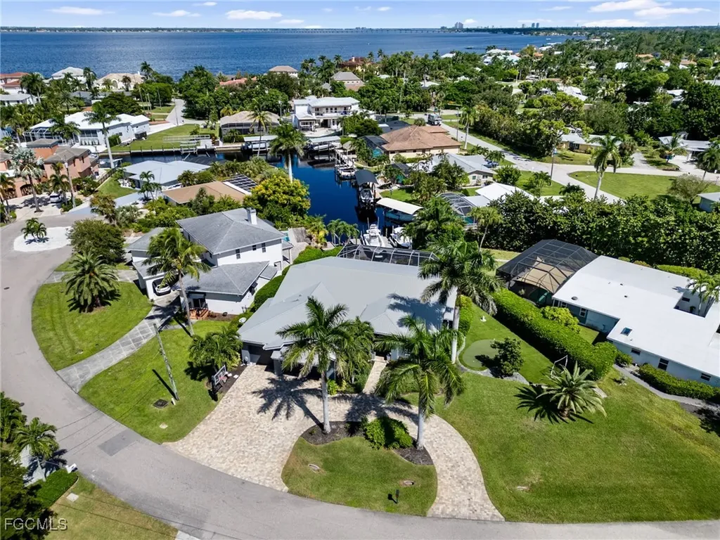 491 Keenan Court Fort Myers FL 33919