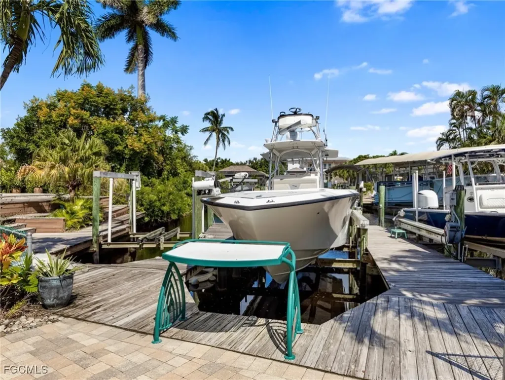 491 Keenan Court Fort Myers FL 33919