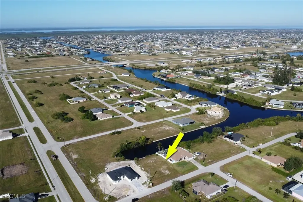 806 NW 28th Place Cape Coral FL 33993