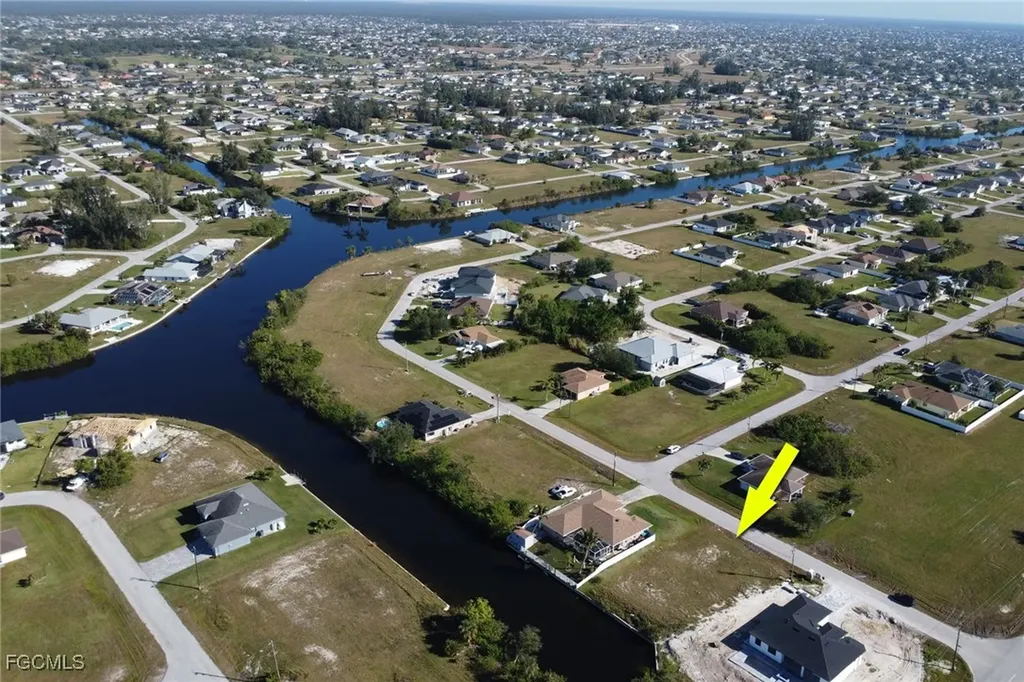806 NW 28th Place Cape Coral FL 33993