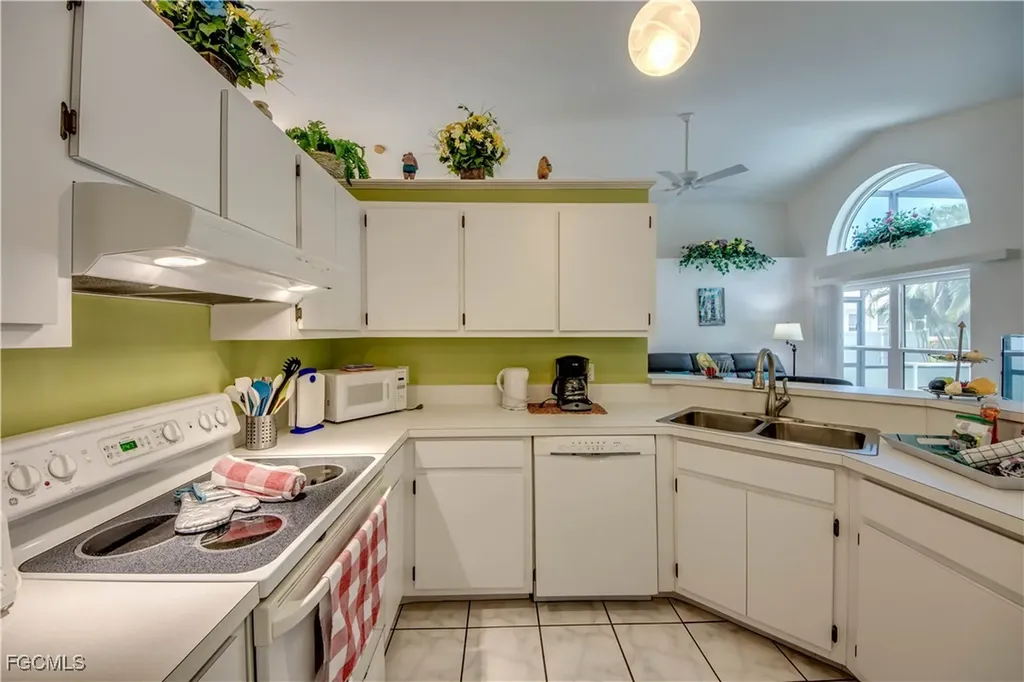 4406 SW 25th Avenue Cape Coral FL 33914
