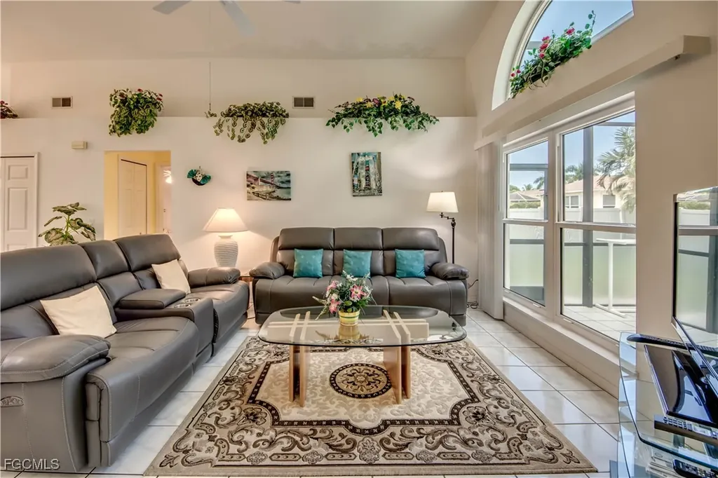 4406 SW 25th Avenue Cape Coral FL 33914