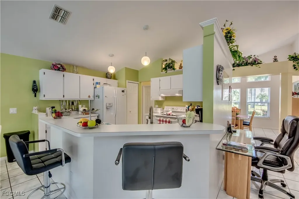 4406 SW 25th Avenue Cape Coral FL 33914