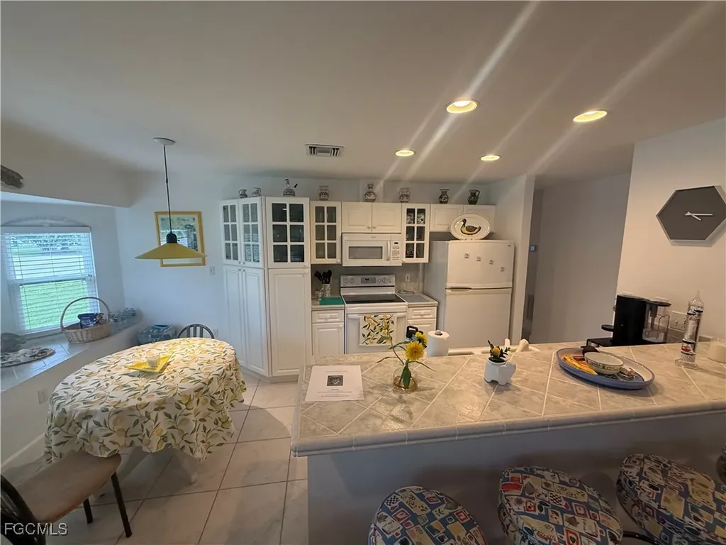 799 94th Avenue N Naples FL 34108