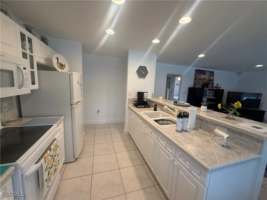 799 94th Avenue N Naples FL 34108