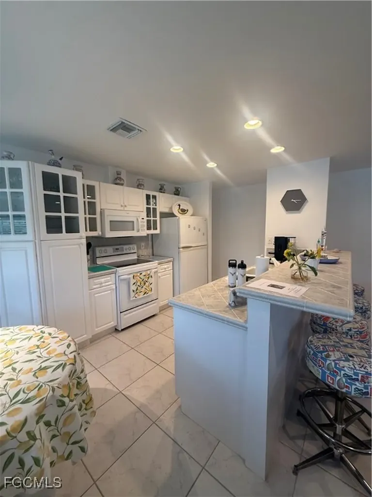 799 94th Avenue N Naples FL 34108