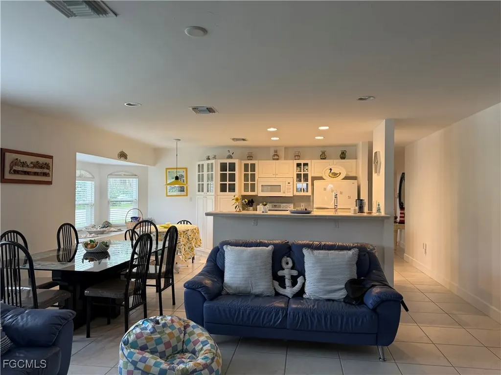 799 94th Avenue N Naples FL 34108