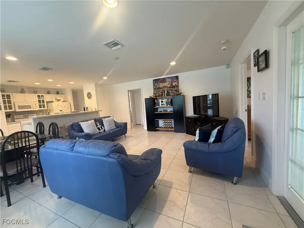 799 94th Avenue N Naples FL 34108