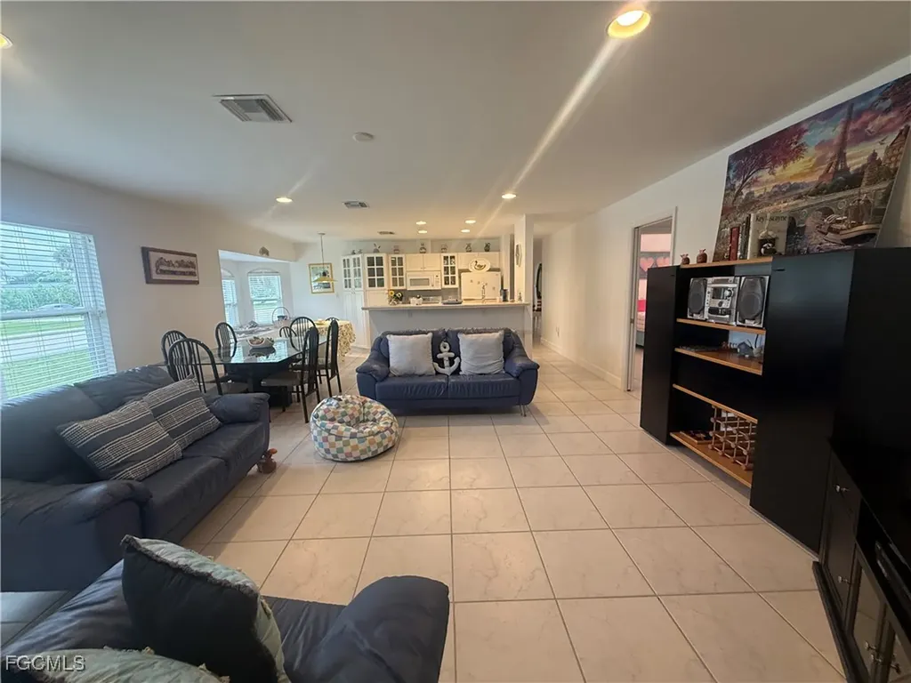 799 94th Avenue N Naples FL 34108
