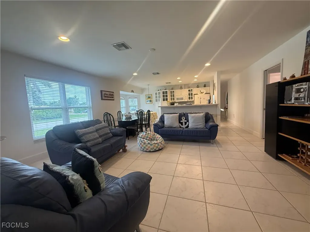 799 94th Avenue N Naples FL 34108