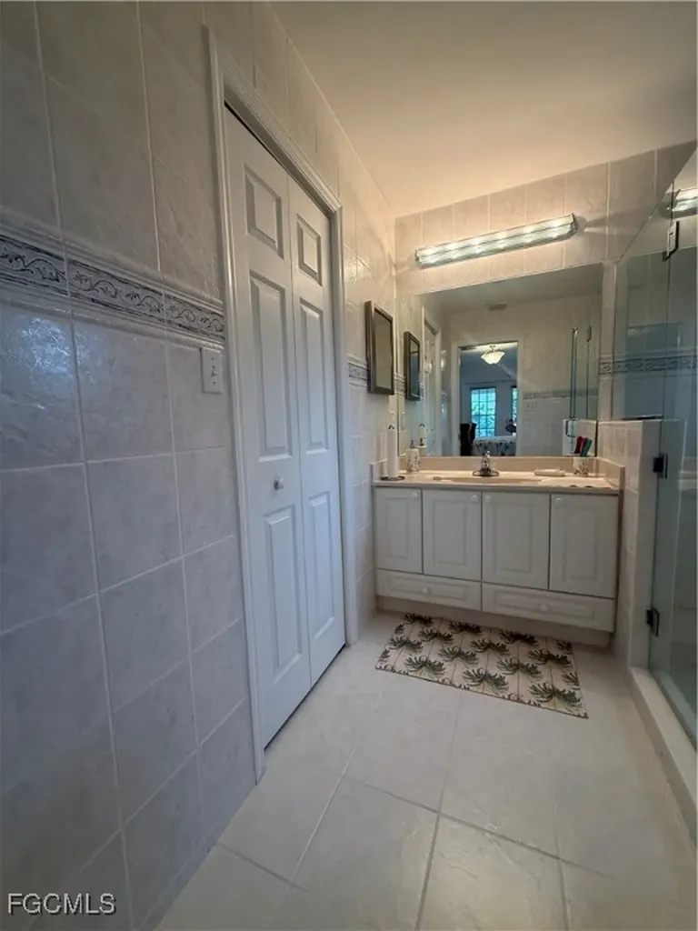 799 94th Avenue N Naples FL 34108