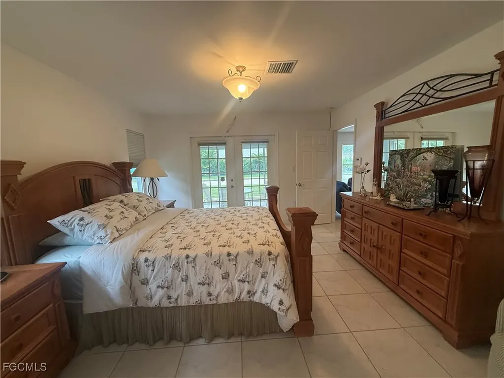 799 94th Avenue N Naples FL 34108