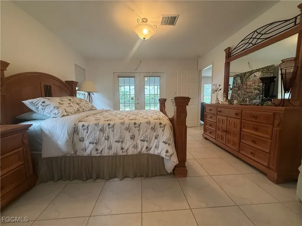 799 94th Avenue N Naples FL 34108