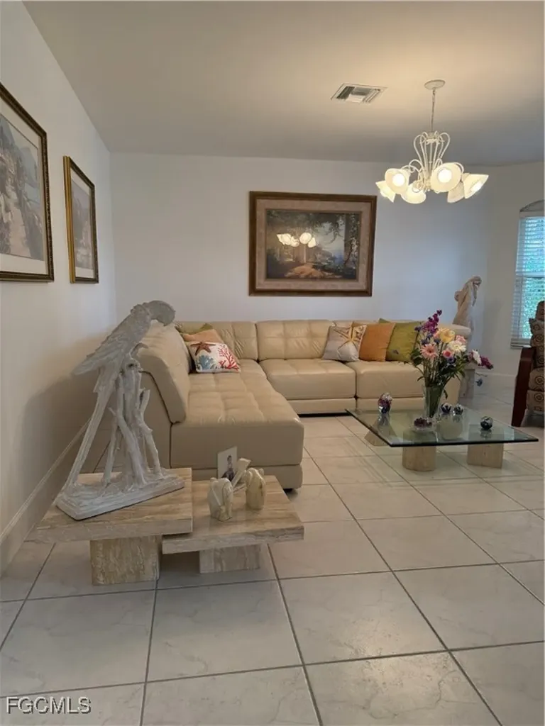 799 94th Avenue N Naples FL 34108