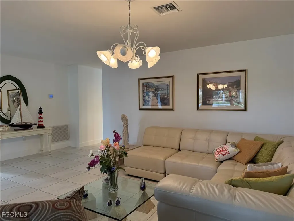 799 94th Avenue N Naples FL 34108