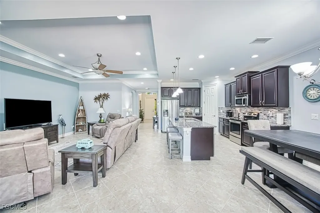 12740 Seaside Key Court North Fort Myers FL 33903