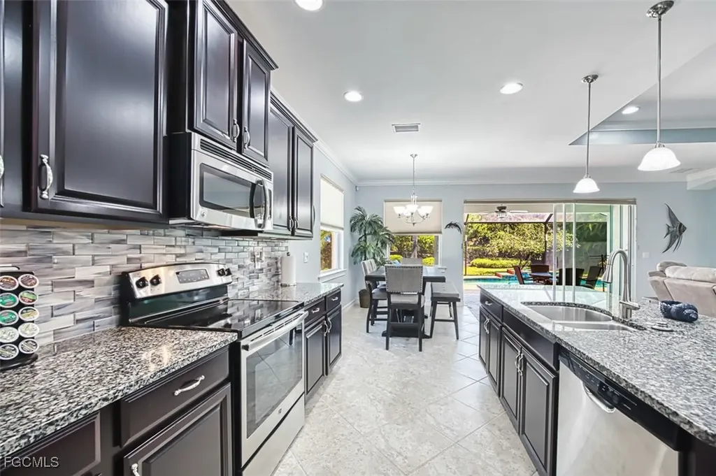 12740 Seaside Key Court North Fort Myers FL 33903