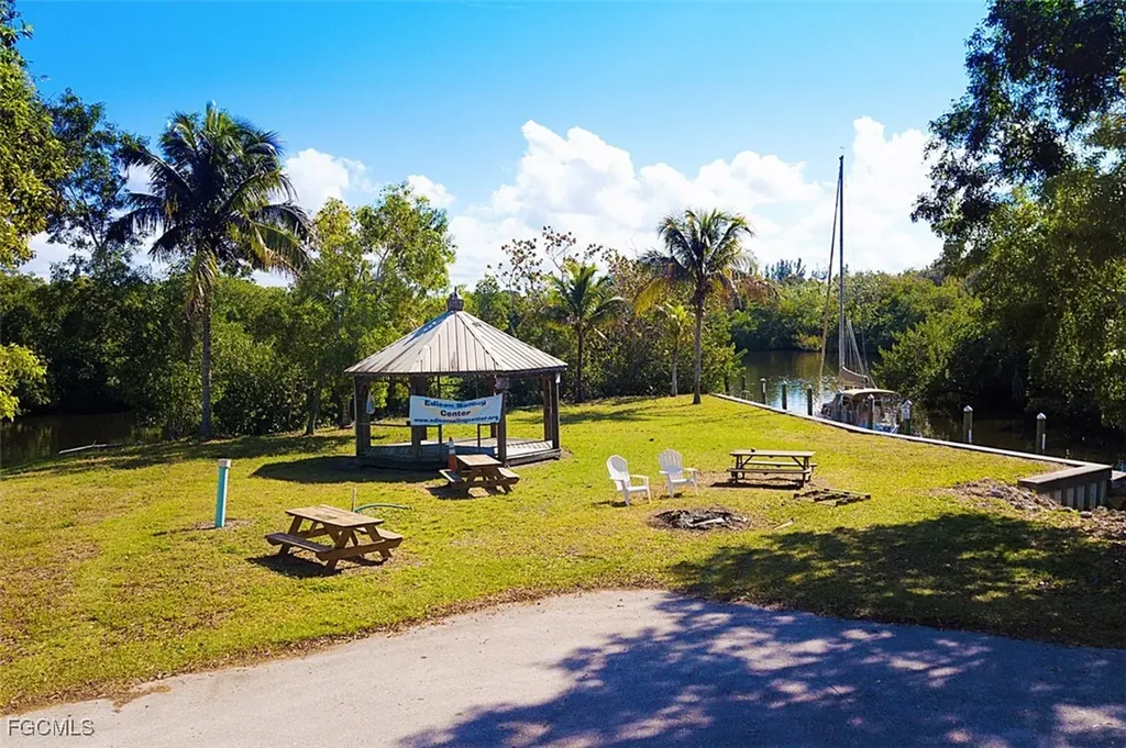 12740 Seaside Key Court North Fort Myers FL 33903