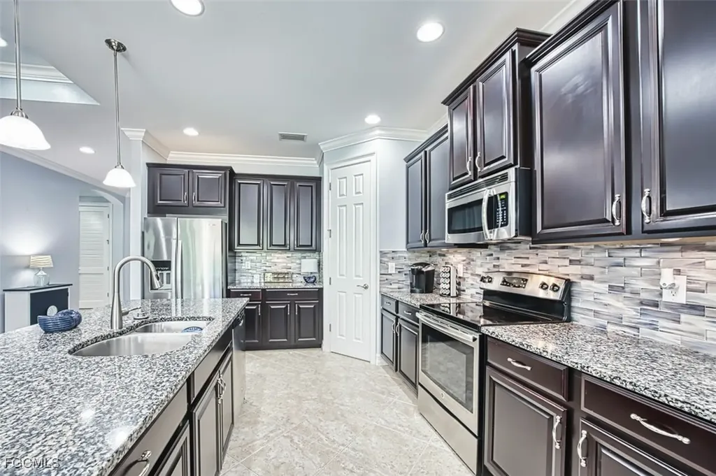 12740 Seaside Key Court North Fort Myers FL 33903