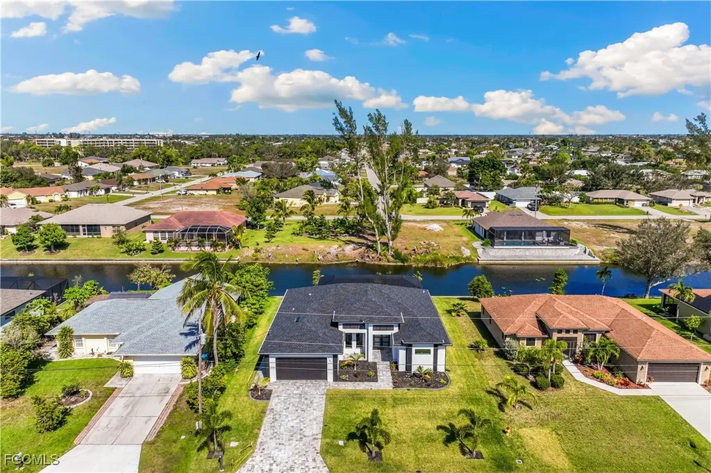 167 SE 16th Street Cape Coral FL 33990