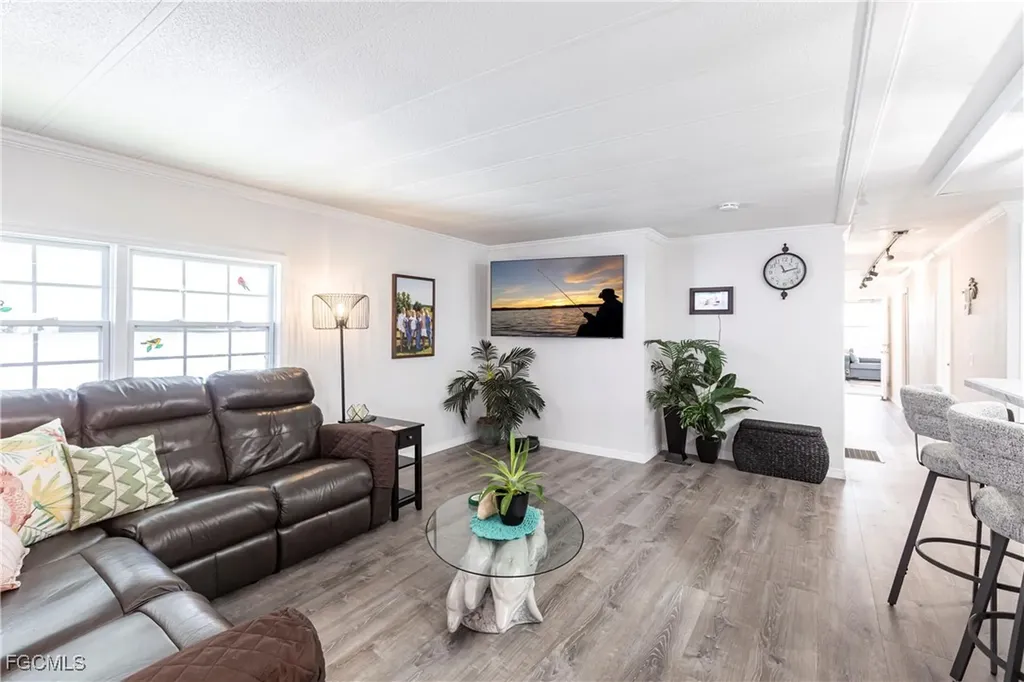 5701 Captain John Smith Loop North Fort Myers FL 33917