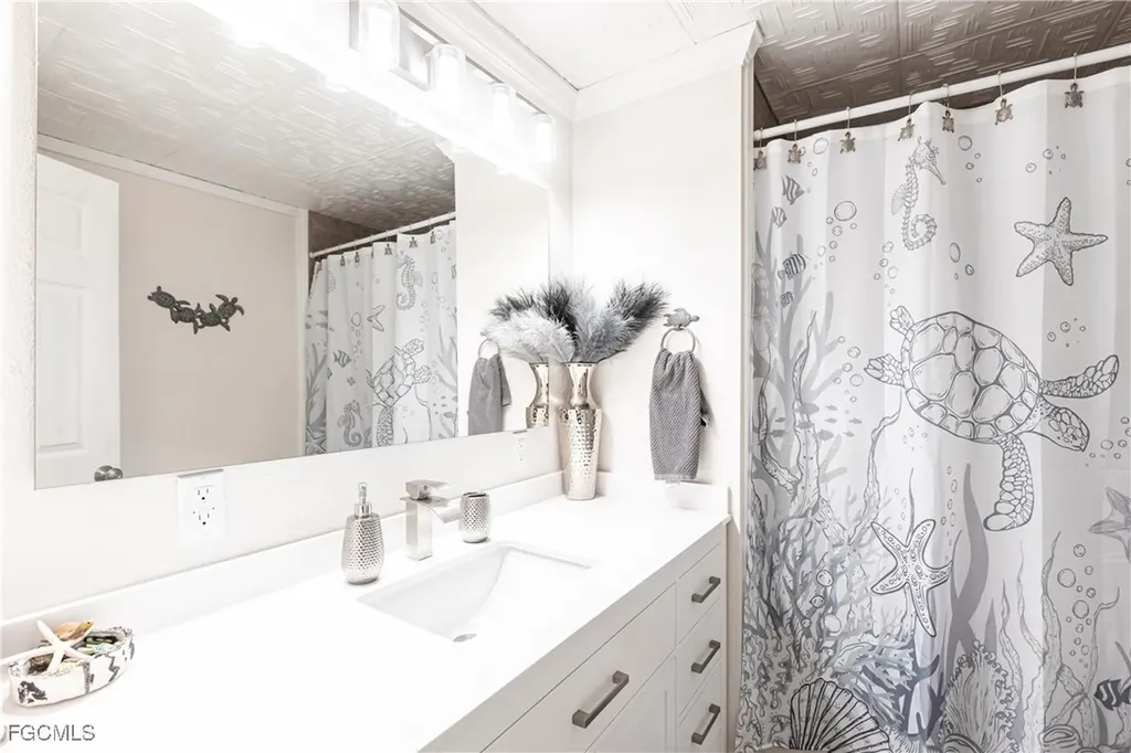 5701 Captain John Smith Loop North Fort Myers FL 33917