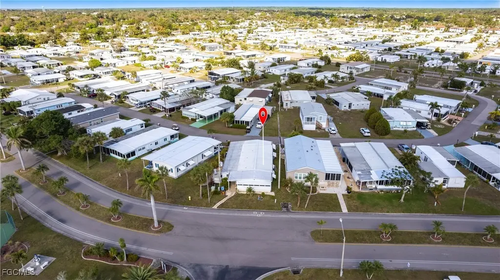 5701 Captain John Smith Loop North Fort Myers FL 33917