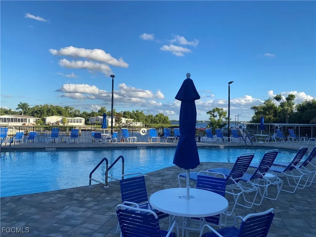 5701 Captain John Smith Loop North Fort Myers FL 33917