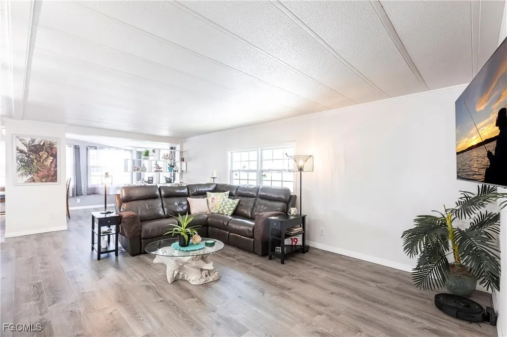 5701 Captain John Smith Loop North Fort Myers FL 33917