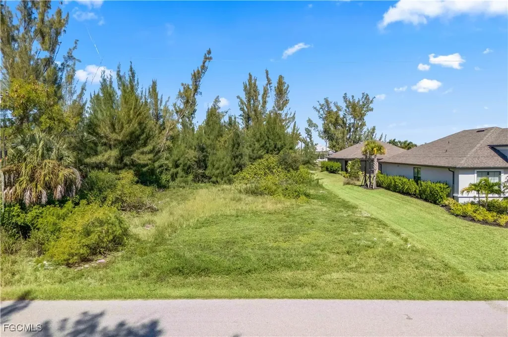 3805 SW 3rd Street Cape Coral FL 33991