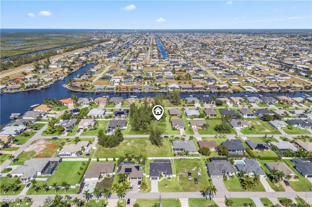 3805 SW 3rd Street Cape Coral FL 33991