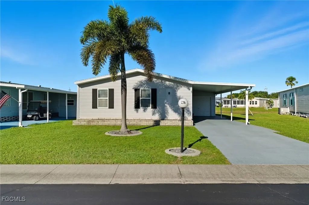 276 Lakeside Drive North Fort Myers FL 33903