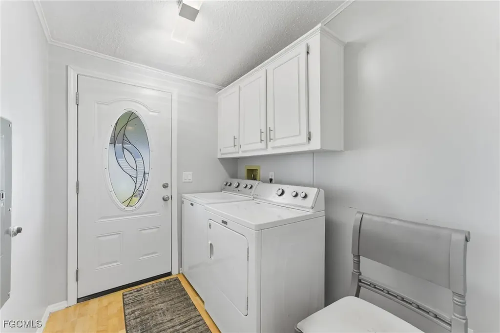 276 Lakeside Drive North Fort Myers FL 33903