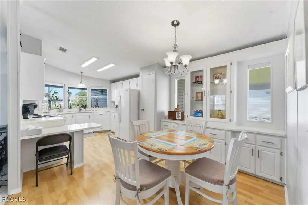 276 Lakeside Drive North Fort Myers FL 33903