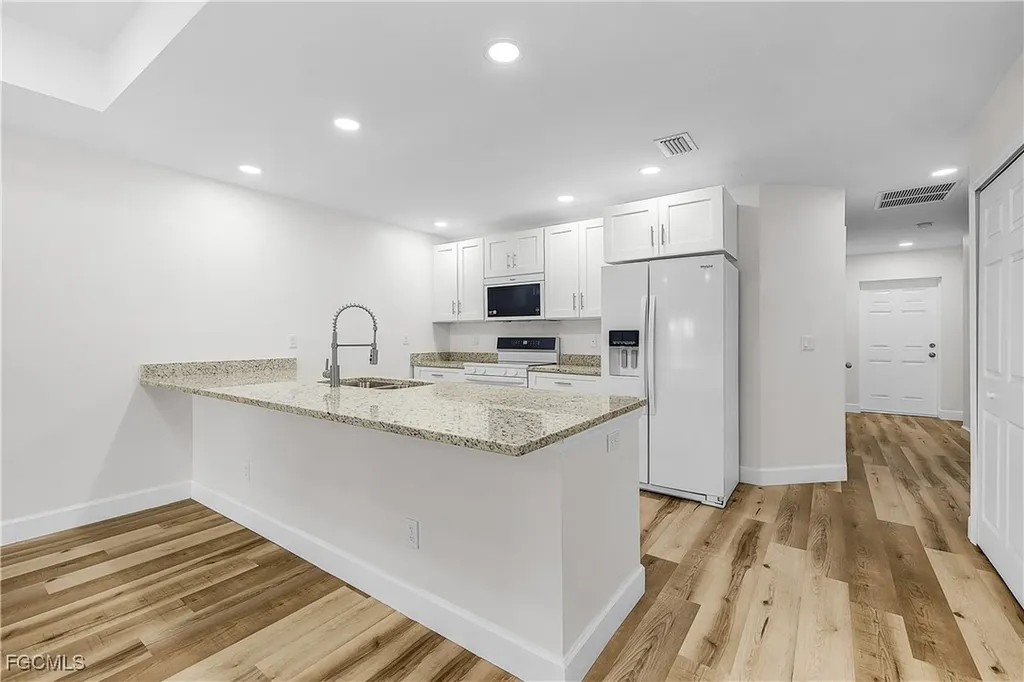 16810/16812 San Edmundo Road Punta Gorda FL 33955