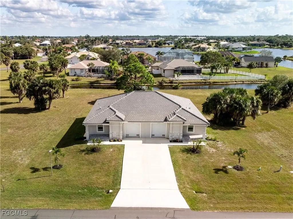 16810/16812 San Edmundo Road Punta Gorda FL 33955